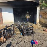 Maliq – Bombola e gazit shkakton zjarr në një banesë në Vlocisht